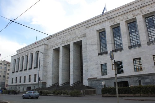 Il Tribunale di Milano 