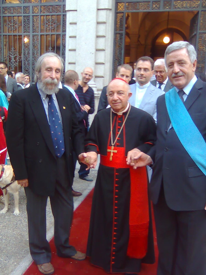 Giorgio Moniotto con Tettamanzi e Podestà in occasione del conferimento Premio Isimbardi nel 2011 