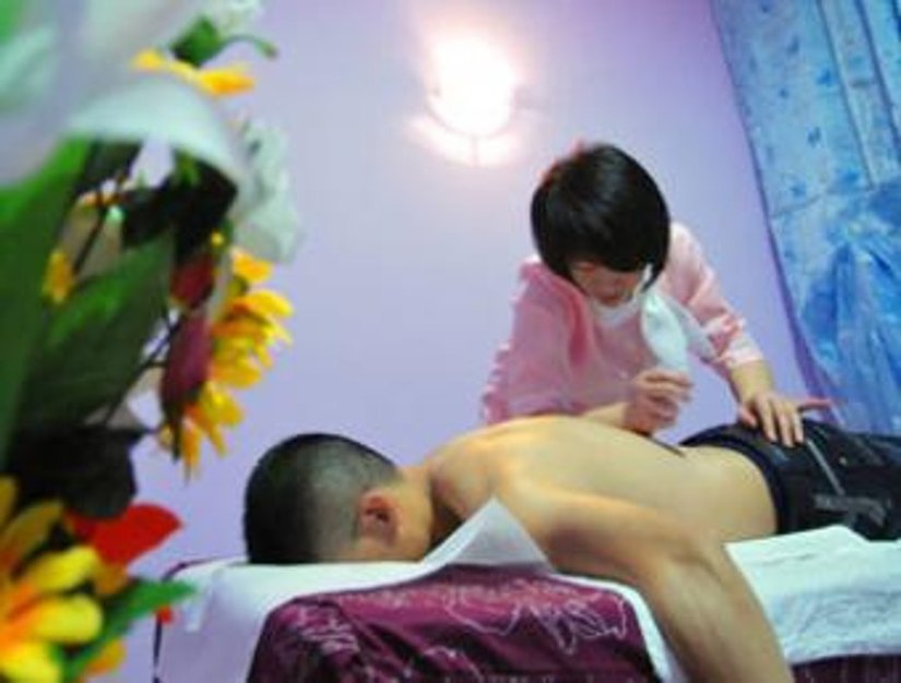 Monopolio cinese dei centri massaggi a luci rosse 