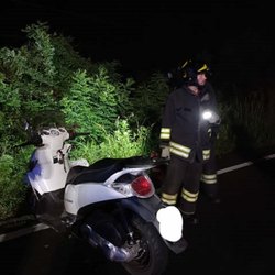 Lo scooter recuperato dai Vigili del fuoco 