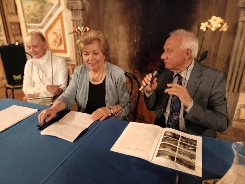 Da sinistra la Contessa Anna Borormeo, la professoressa Giuseppina Perrone e il professor Sergio Leondi 