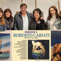 Al centro il prof. Giorgio Gregorio Grasso con Carla Bruschi e le artiste di Peschiera Arte 