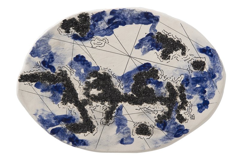9 Andrea Manzitti, Planisfero, 2023, ceramica smaltata, cm 32x28 