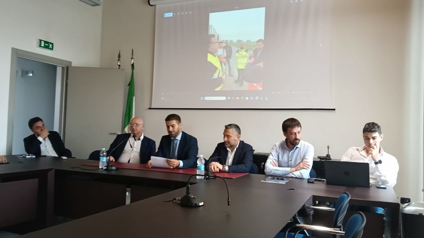 Un momento della Conferenza Stampa in comune a Tribiano