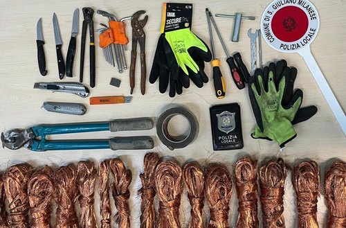 Rame e attrezzi vari sequestrati dalla Polizia Locale
