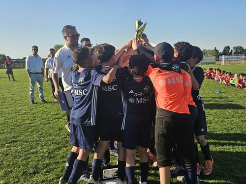 La squadra della Varesina Calcio che vince il campionato