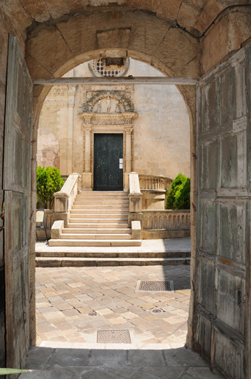 Corigliano d'Otranto: La chiesa Matrice dedicata a San Nicola Vescovo (seconda metà del XVI secolo. ph. © nello wrona)