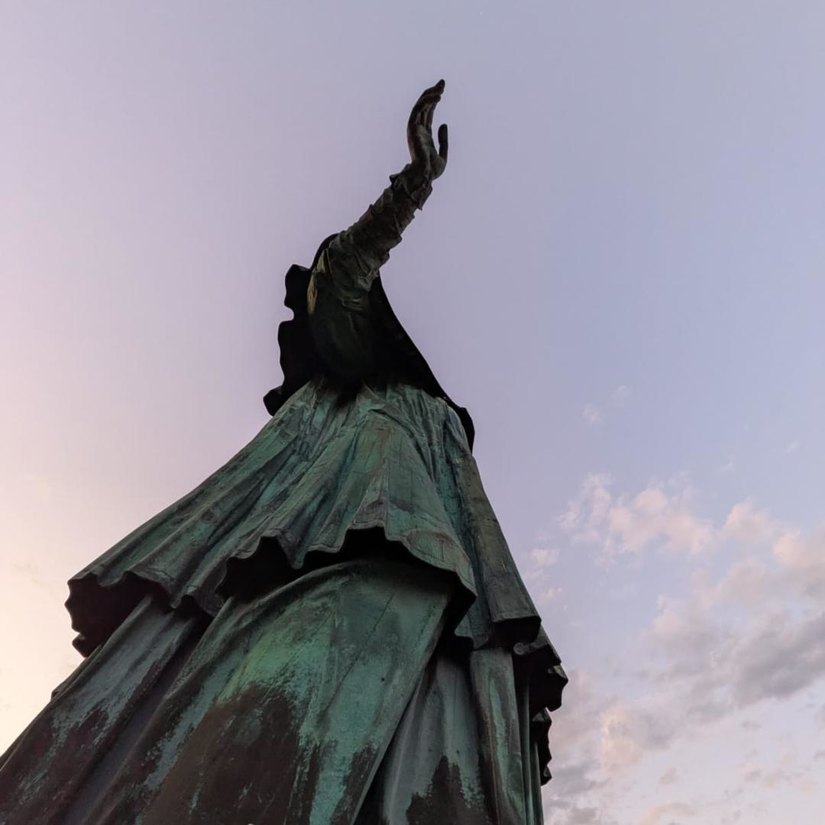 Statua di San Carlo