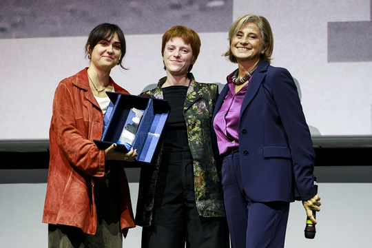 La consegna del Premio Speciale Film Impresa ad Alice nella Città