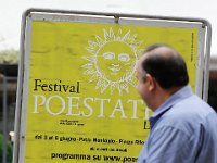 19° Poestate Lugano 2015 - 4a serata  LUGANO, 06.06.2015 - Impressione. Poestate Lugano 2015 - 19° edizione: 4a serata nel Patio del Municipio Piazza Riforma, Lugano. Poestate e un festival di poesia e laboratorio culturale.  copyright by poestate 2015  & www.steineggerpix.com / photo by remy steinegger ++  NO RESALE  ++