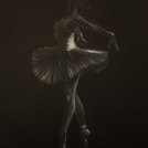 danseur blanc I, pastello bianco su cartoncino 35x50, 2016, Canosso