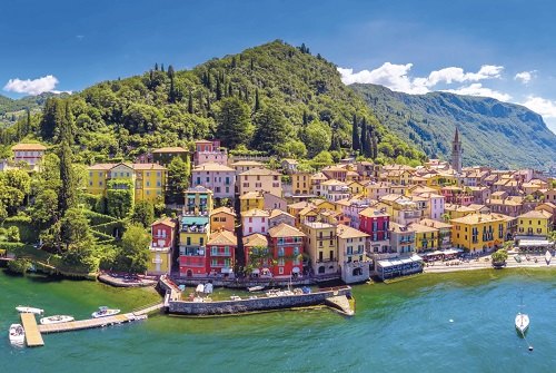 Il caratteristico borgo di Varenna, sul Lago di Como. © inLombardia