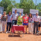 La premiazione con le autorità, le atlete, gli organizzatori e gli sponsor 
