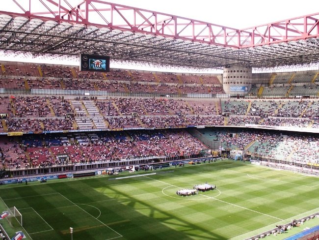 Lo stadio Giuseppe Meazza di Milano 