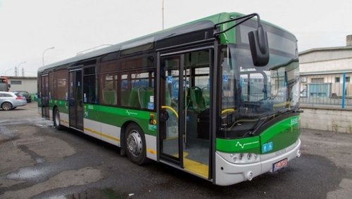 Un autobus a basso impatto ambientale 