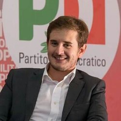 Il portavoce della segretria metropolitana Paolo Razzano 