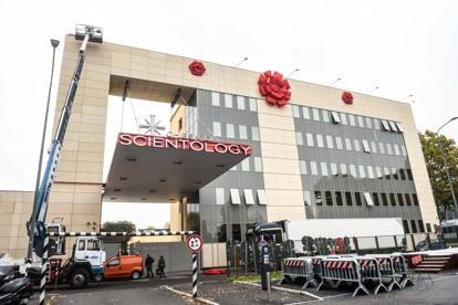 La sede di Scientology in via Fulvio Testi 