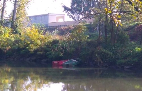 Le 2 barche avvistate sulla sponda del Lambro a Melegnano 