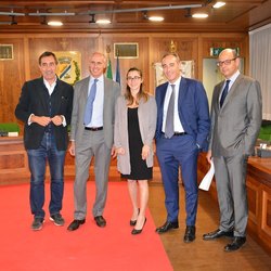Da sinistra: il sindaco Checchi, il dott. Bosio, il sindaco Molinari, l'assessore Gallera, il dott. Alparone 