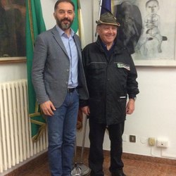 Da sx: Vito Bellomo e Benito Tinti, consigliere dell'Associazione nazionale alpini di Melegnano 