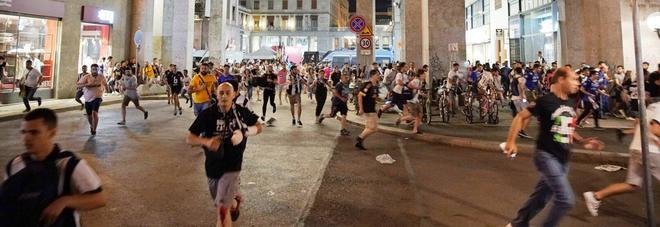 La fuga dei tifosi da Piazza San Carlo (Fonte: Il Mattino) 