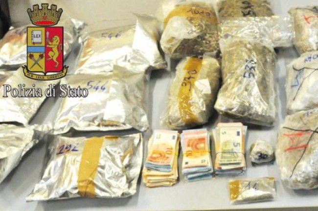 La droga sequestrata dalla Polizia a Zelo e San Giuliano 