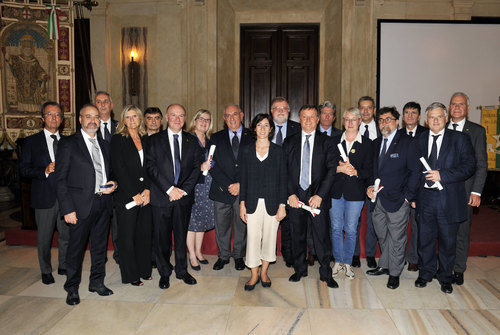 Milano, Benemerenze, l’Ambrogino d’Oro a 15 nuovi maestri del lavoro 