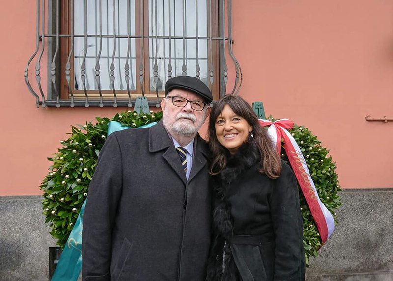 Piero Tarticchio e Lucia Bellaspiga alla commemorazione del 10 febbraio in Largo Martiri delle Foibe a Milano 