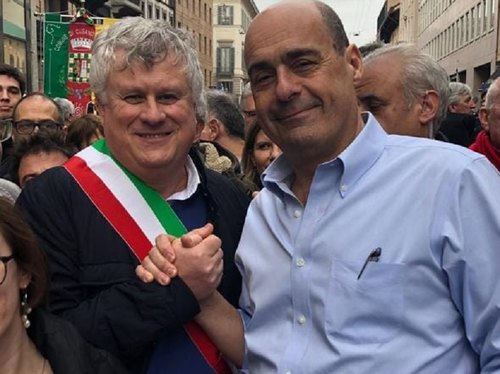 Il sindaco di Pieve Paolo Festa con l'ex segretario del PD Nicola Zingaretti 