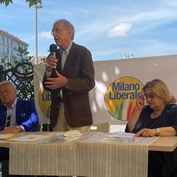 La presentazione di Milano Liberale avvenuta in Piazza XXIV Maggio 