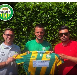 Da sinistra il Direttore Sportivo Alessio Battaglino, il neo acquisto Alex Pedone e il Presidente Andrea Luce. 