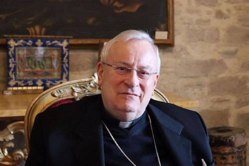 Il cardinal Gualtiero Bassetti, presidente della Cei 