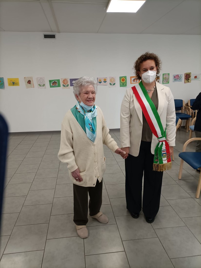 Virginia De Stefani con il sindaco di Rodano Roberta Maietti 