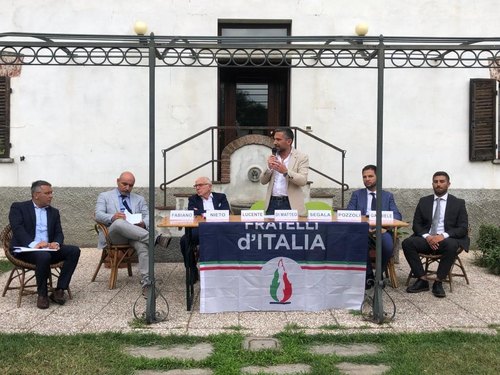 Franco Lucente durante il primo incontro svoltosi l'8 giugno a Locate Triulzi 