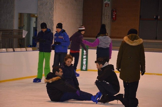 Alcuni dei ragazzi autistici che partecipano al progetto sportivo presso l'Accademia del ghiaccio 