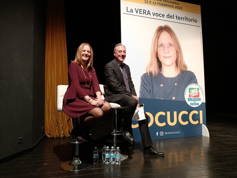 Vera Cocucci e Giulio Gallera al teatro Pime il 15 gennaio 2023 