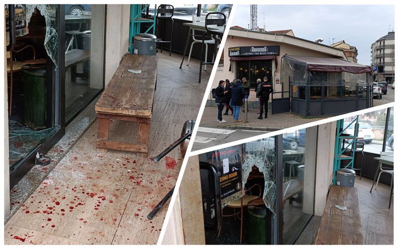 Il dehor del locale antistante all'ingresso infranto 