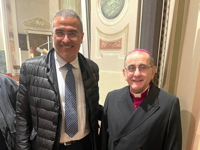 Il Sindaco di Peschiera Borromeo con l'Arcivescovo di Milano 