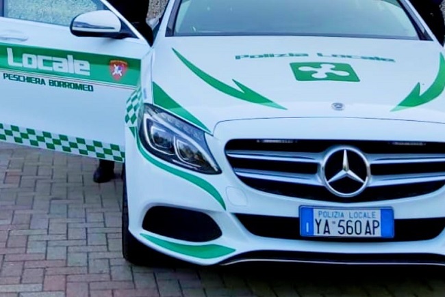 Truffe e furti nei centri commerciali: coppia fermata dalla Polizia Locale a Peschiera Borromeo Truffe e furti nei centri commerciali: coppia fermata dalla Polizia Locale a Peschiera Borromeo