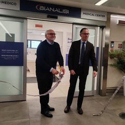 L'inaugurazione del centro medico a Linate (foto Mianews) 