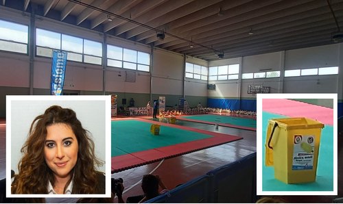 La palestra con i secchi per raccogliere l'acqua e nel riquadro a sinistra Stefania Accosa 