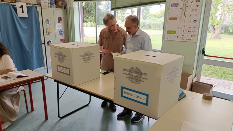 Uno dei seggi elettorali a San Bovio 