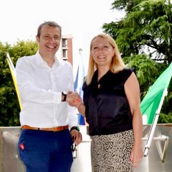 Il neo assessore Emilio Guastamacchia con la sindaca Barbara Barbieri, 