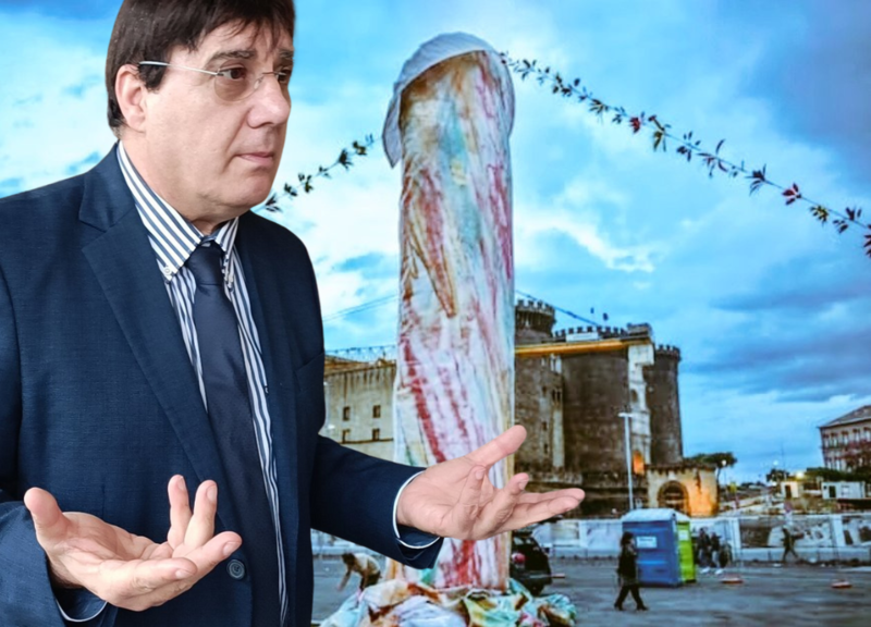 In primo piano il prof. Giorgio Gregorio Grasso, sullo sfondo l'opera di Gaetano Pesce 