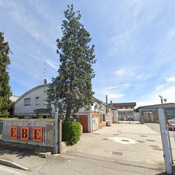 La lavanderia industriale dove Secci lavorava da 30 anni 