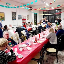Una cena organizzata dal centro anziani 