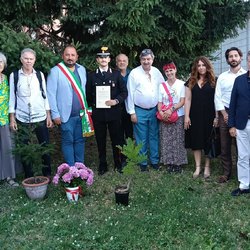 Il Consiglio comunale e il sindaco hanno omaggiato l'Arma dei Carabinieri per la scomparsa di Carlo Legrottaglie 