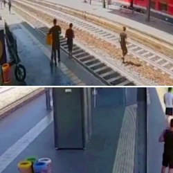 I giovani aggressori ripresi dalle telecamere di sorveglianza delle stazioni 