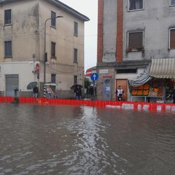 Ponte Lambro allagata 