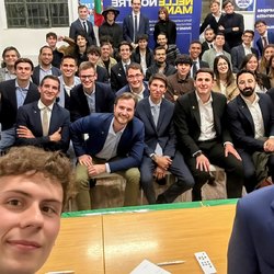 Il gruppo di Forza Italia Giovani di Milano 